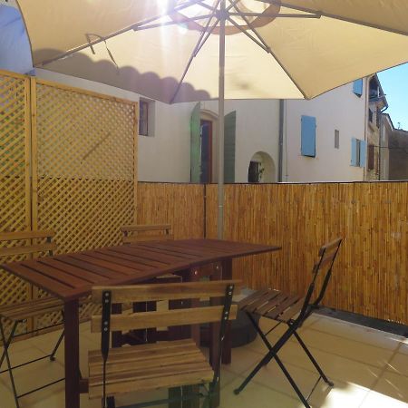 Appartement Centre Historique Avec Terrasse Au Porte De La Camargue 圣吉尔 外观 照片